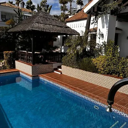 Villa Sunkissed Luxury Panoramic Seaview In Marbella Estepona